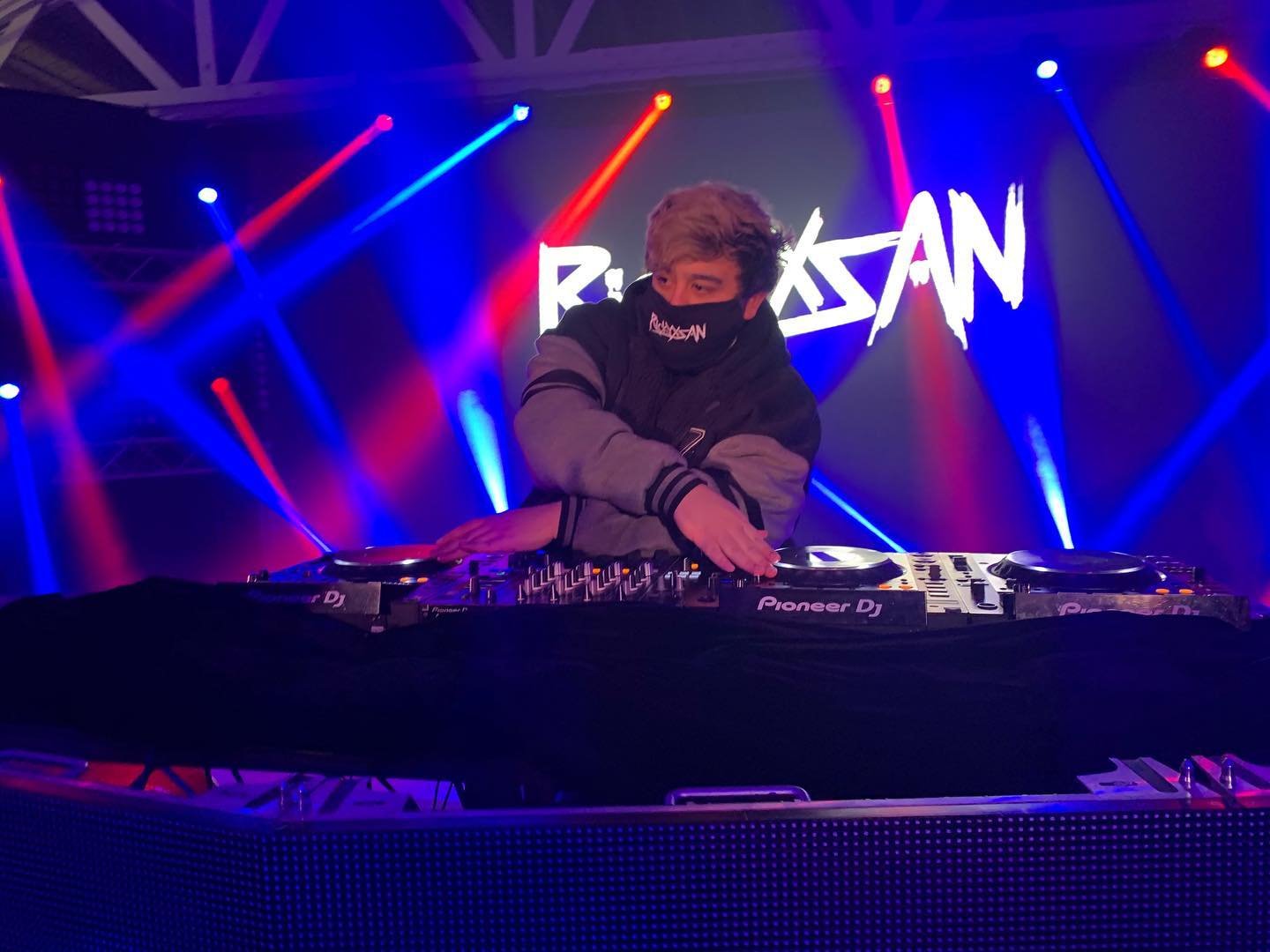 Image gallery marquee